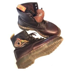 dr martens dragon boots
